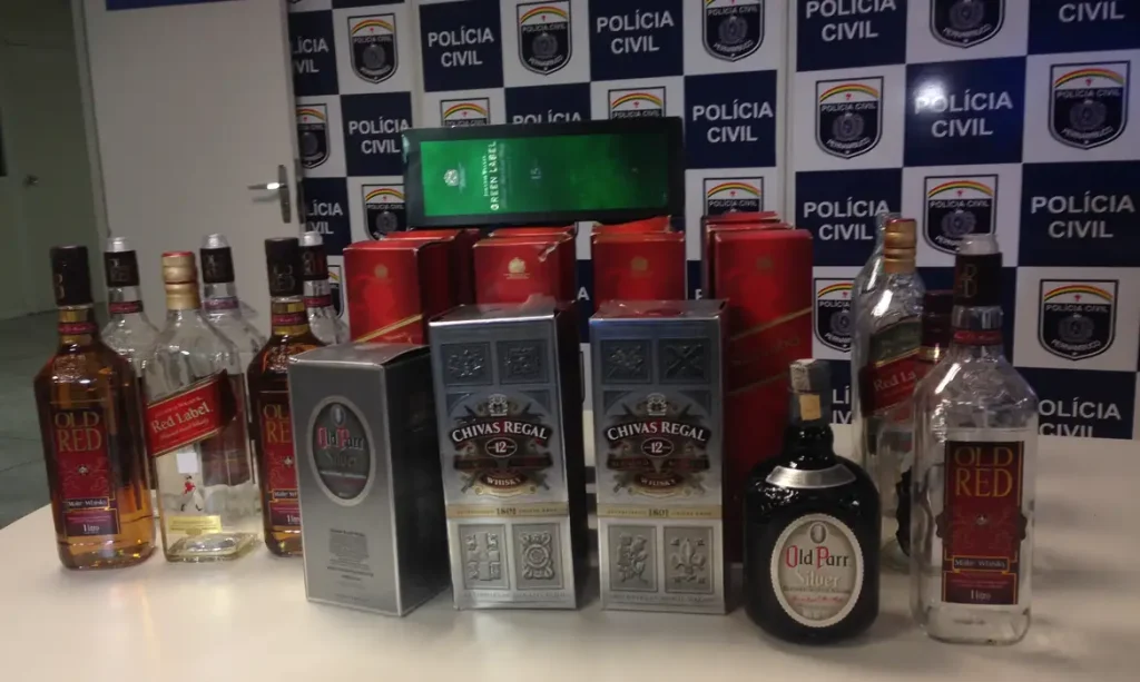 Polícia Civil de Pernambuco desarticula esquema de venda de bebidas falsificadas (Sumaia Villela/Agência Brasil)