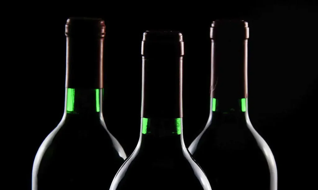 Brasília (DF), 29/09/2025 – Garrafs de bebidas.
Foto: Holgi/Pixabay