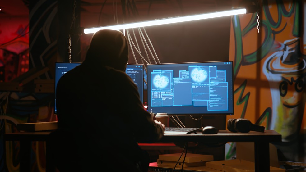 Hacker — Foto: DC Studio/Freepik