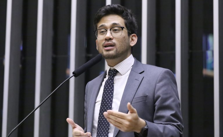 Deputado Kim Kataguiri (União-SP) fala no Plenário da Câmara dos Deputados