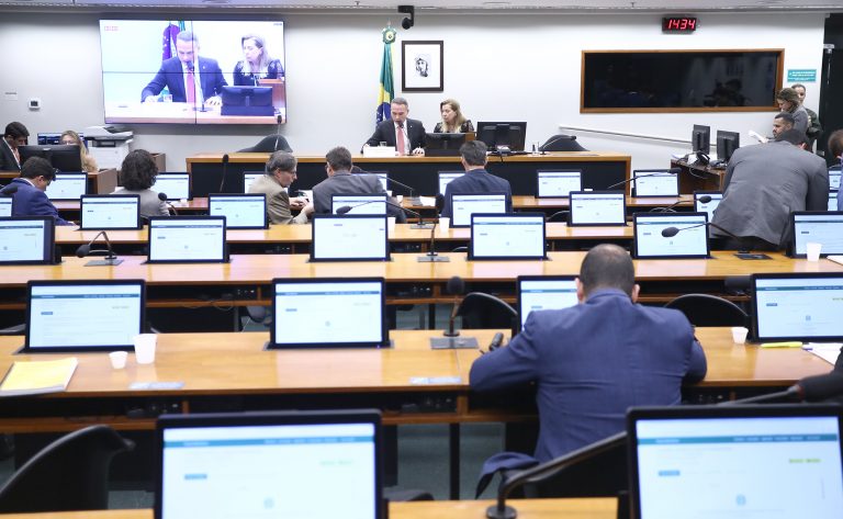 Instauração de processos e oitivas de testemunhas