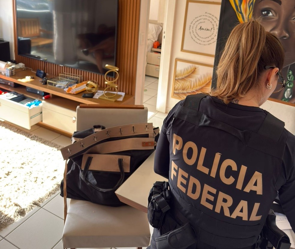 Polícia Federal cumpre mandado dentro da Operação Sem Desconto no RN — Foto: Polícia Federal/Cedida