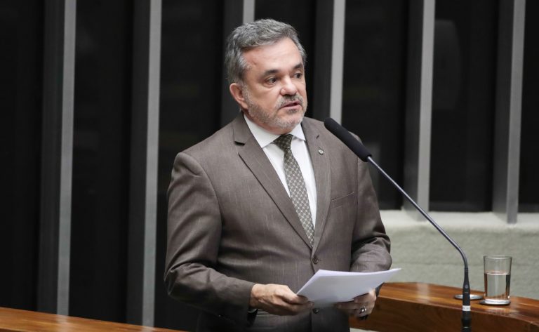 Homenagem aos 50 Anos de Criação da Itaipu Binacional. Dep. Vander Loubet (PT-MS)