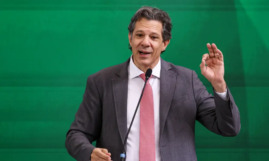 Brasília (DF), 04/12/2025 - O ministro da Fazenda, Fernando Haddad, durante a abertura  da 6ª Reunião Plenária do Conselho de Desenvolvimento Econômico Social Sustentável (CDESS), no Palácio Itamaraty. Foto: Marcelo Camargo/Agência Brasil