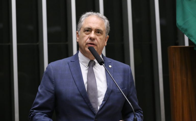 Discussão e votação de propostas legislativas. Dep. Carlos Zarattini (PT - SP)