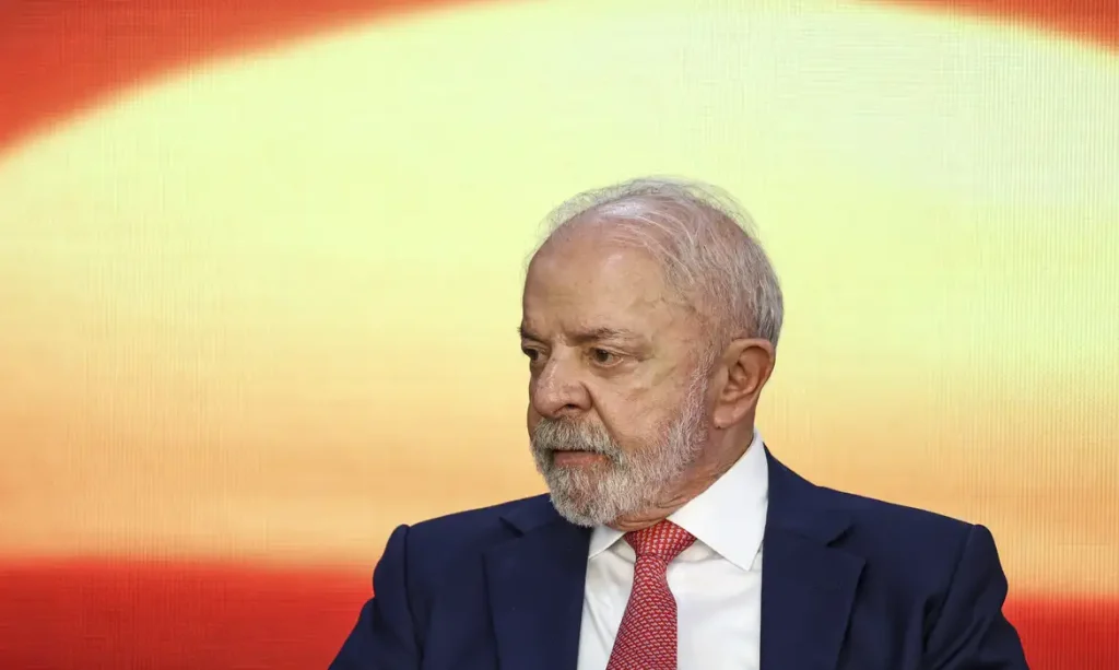 Brasília (DF), 11/02/2026 - O presidente Luiz Inácio Lula da Silva participa de cerimônia para anúncio de investimentos para ampliação e modernização de 11 aeroportos do país. Serão beneficiados os aeroportos de Congonhas (São Paulo), Campo Grande (MS), Ponta Porã (MS), Corumbá (MS), Santarém (PA), Marabá (PA), Carajás (PA), Altamira (PA), Uberlândia (MG), Uberaba (MG) e Montes Claros (MG). Foto: Marcelo Camargo/Agência Brasil