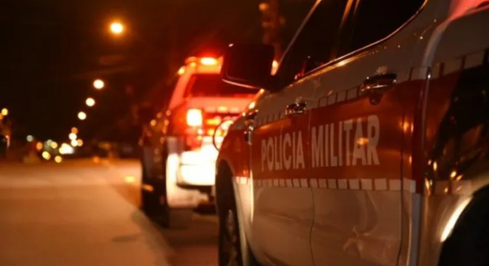 Mulher é presa suspeita de matar homem a facadas no Sertão da Paraíba e presa pela Polícia Militar — Foto: Polícia Militar