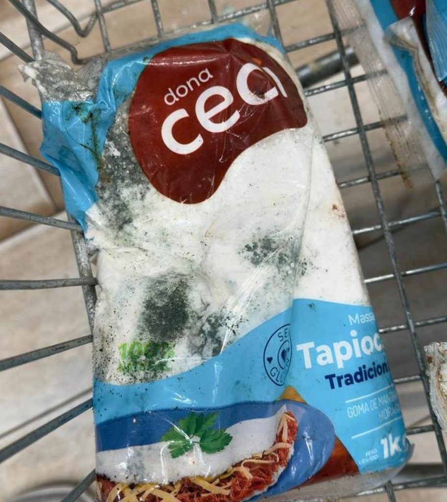 Alimentos apreendidos em supermercado do Altiplano — Foto: Assessoria Procon-JP