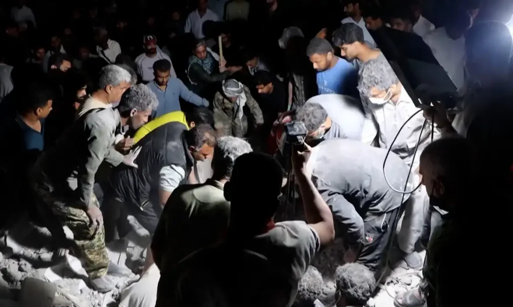 01/03/2026 - Dezenas mortos em ataque israelense à escola do Irã, segundo relatos da mídia estatal. Foto: Frame/Reuters - Proibido Reprodução