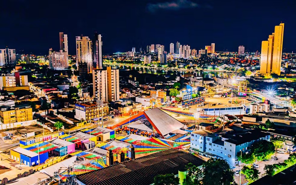 Campina Grande iluminada no mês de São João — Foto: Divulgação