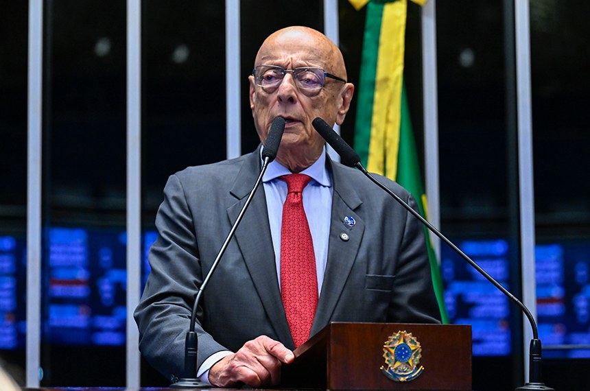 Senador Esperidião Amin (PP-SC) em discurso à tribuna.