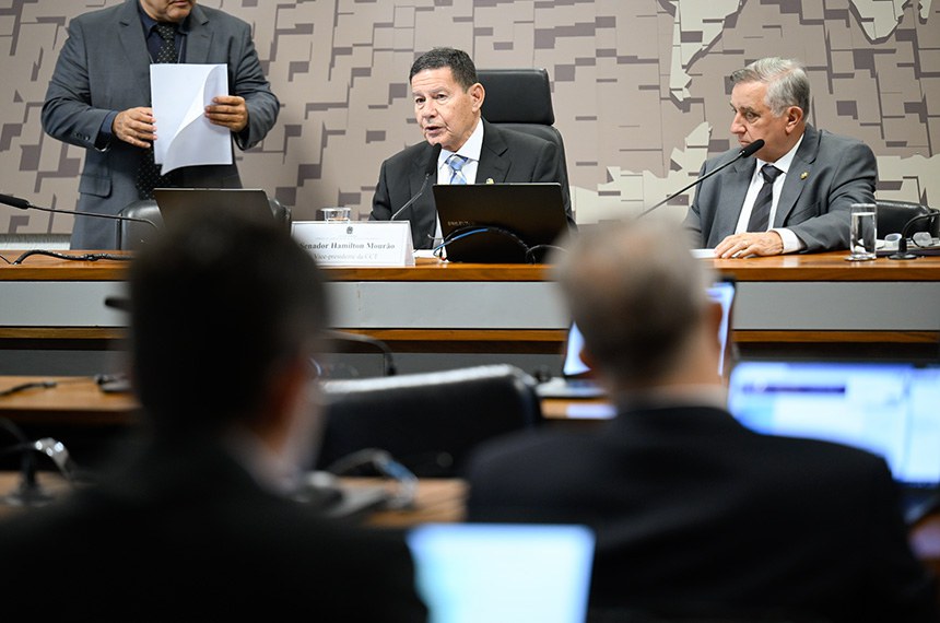 Mesa:
vice-presidente da CCT, senador Hamilton Mourão (Republicanos-RS);
senador Izalci Lucas (PL-DF).