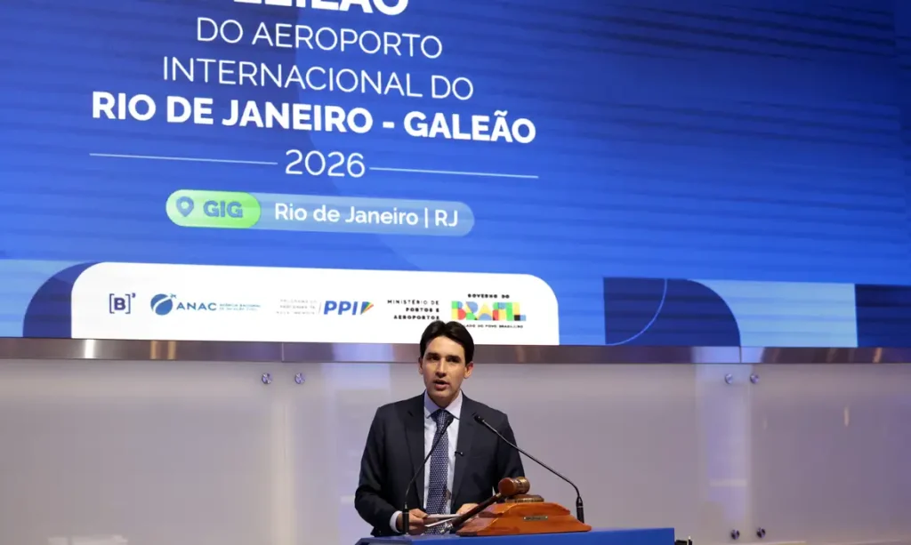 São Paulo (SP), 30/03/2026 - Ministro de Portos e Aeroportos, Sílvio Costa Filho, participa do Leilão do Aeroporto Internacional do Galeão do Rio de Janeiro, na B3. Foto: Paulo Pinto/Agência Brasil