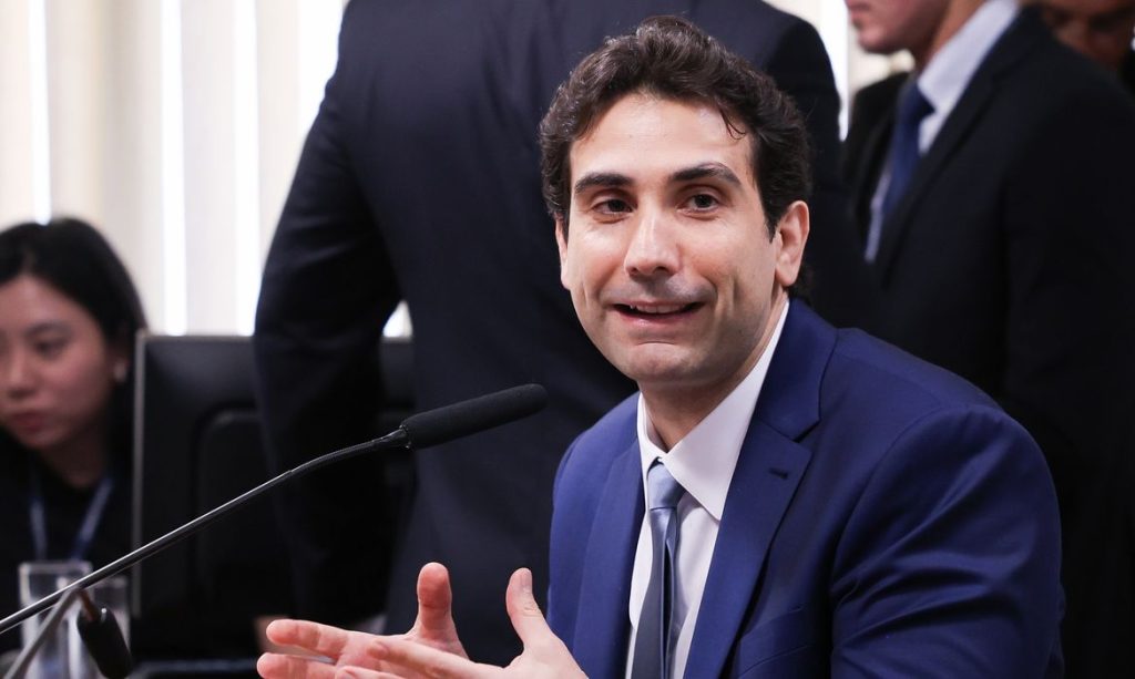 Brasília-DF – 08/04/2026 – O presidente do Banco Central, Gabriel Galípolo, na CPI do Crime Organizado. Foto: Lula Marques/ Agência Brasil.