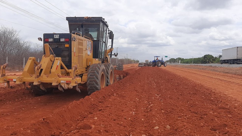Obra no primeiro lote de duplicação da BR-304 — Foto: Carlos Costa/Divulgação