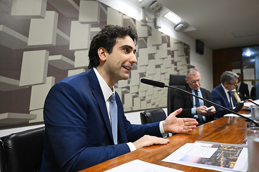 Mesa: 
presidente do Banco Central do Brasil, Gabriel Galípolo - em pronunciamento; 
presidente da CPICRIME, senador Fabiano Contarato (PT-ES); 
relator da CPICRIME, senador Alessandro Vieira (MDB-SE).