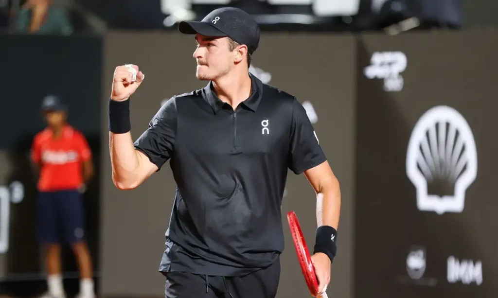 Brasília 18/02/2026 -  João Fonseca vence Thiago Monteiro em duelo brasileiro pelo Rio Open.
Foto: Fotojump/Rio Open