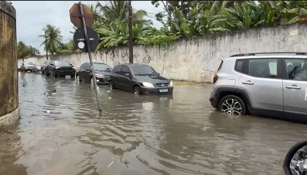 Chuvas intensas em João Pessoa — Foto: Reprodução / TV Cabo Branco