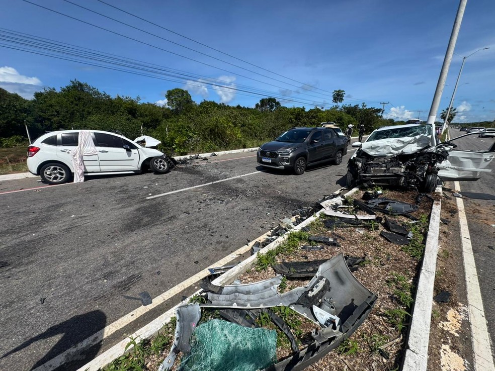 Duas mulheres morrem em acidente na Rota do Sol — Foto: Sérgio Henrique Santos/Inter TV