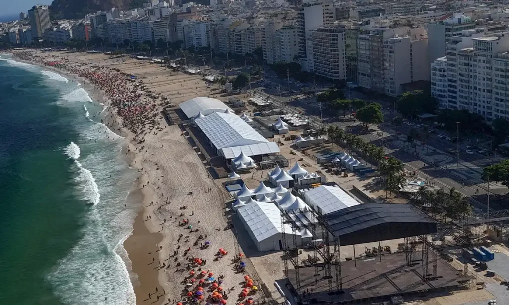 A drone view of stage preparations on Copacabana beach ahead of Colombian singer Shakira's open concert on May 2, in Rio de Janeiro, Brazil, April 19, 2026. REUTERS/Pilar Olivares
