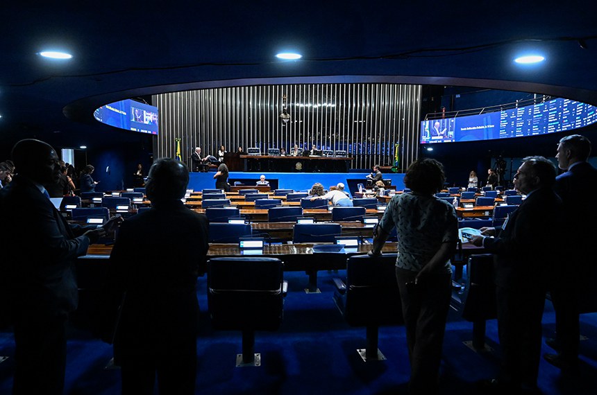 Mesa: 
4º secretário da Mesa do Senado Federal, senador Laércio Oliveira (PP-SE);
secretário-geral da Mesa do Senado Federal, Danilo Augusto Barboza de Aguiar.