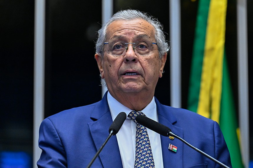 Senador Jayme Campos (União-MT) em discurso à tribuna.