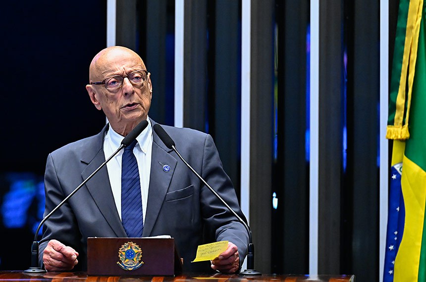 Senador Esperidião Amin (PP-SC) em discurso à tribuna.