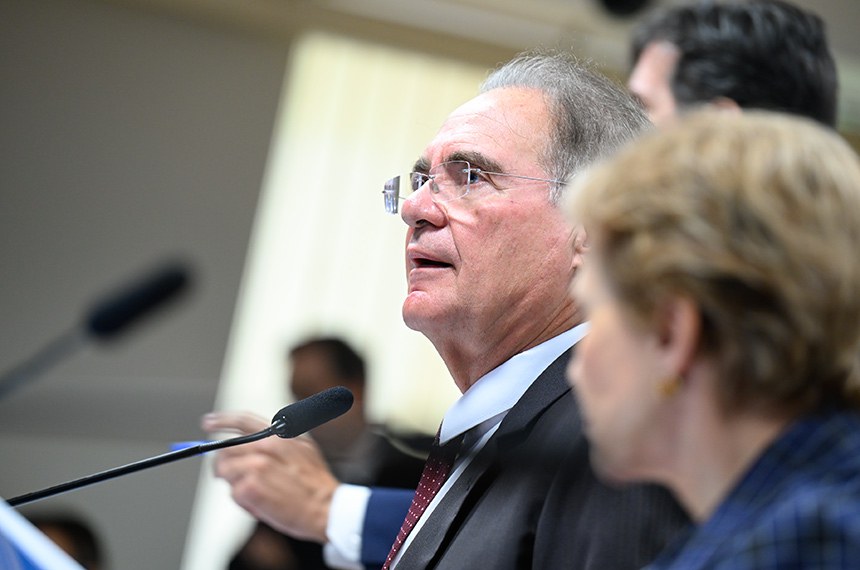 Mesa: 
presidente da CAE, senador Renan Calheiros (MDB-AL); 
senadora Tereza Cristina (PP-MS).