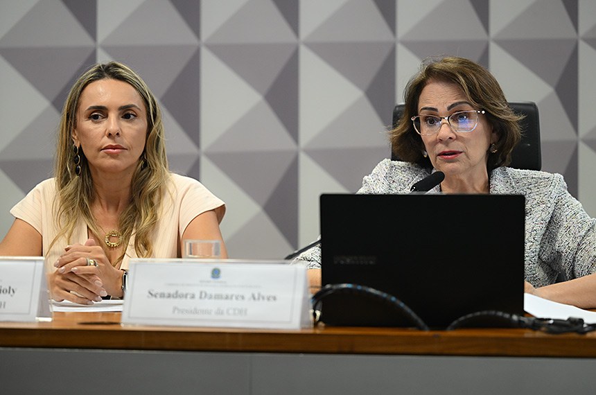 Mesa:
presidente eventual da CDH, senadora Roberta Acioly (Republicanos-RR) - em pronunciamento;
relatora do PL 3.518/2025, senadora Damares Alves (Republicanos-DF).