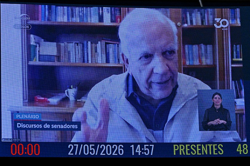 Via videoconferência:
senador Oriovisto Guimarães (PSDB-PR).