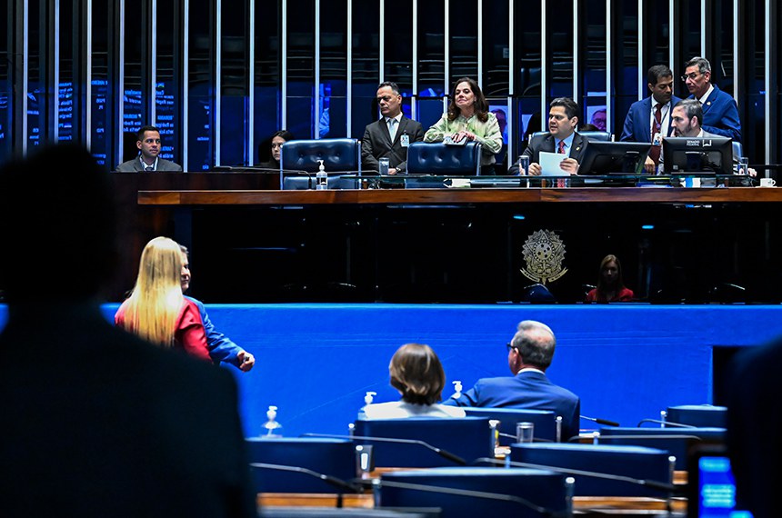 Mesa: 
deputada Soraya Santos (PL-RJ);
presidente do Senado Federal, senador Davi Alcolumbre (União-AP); 
secretário-geral da Mesa do Senado Federal, Danilo Augusto Barboza de Aguiar.