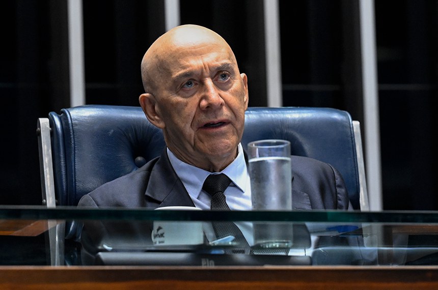 Mesa: 
2º secretário da Mesa do Senado Federal,  senador Confúcio Moura (MDB-RO).