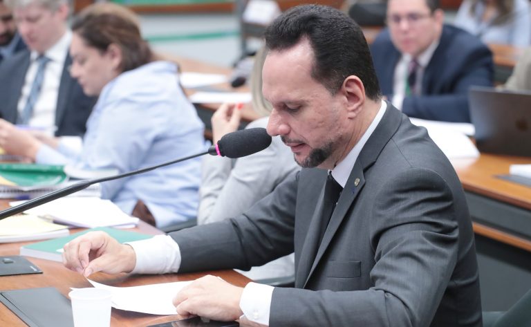 Oitiva de testemunha e de representados. Dep. Josenildo (PDT - AP)