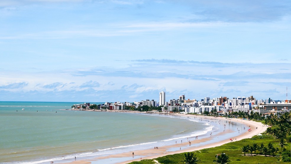 A faixa construível da orla de João Pessoa é uma das mais comprimidas entre as capitais nordestinas, com estoque de terrenos em ritmo acelerado de absorção. — Foto: Nordeste Incorporações/Acervo