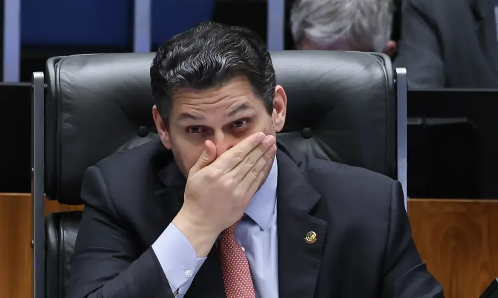 Brasília – DF- 21/05/2026 – Sessão do Congresso Nacional  para analisar vetos parciais à Lei de Diretrizes Orçamentárias (LDO) de 2026. Esses vetos impedem municípios inadimplentes com até 65 mil habitantes de firmar convênios e receber recursos federais. Foto: Lula Marques /Agência Brasil.