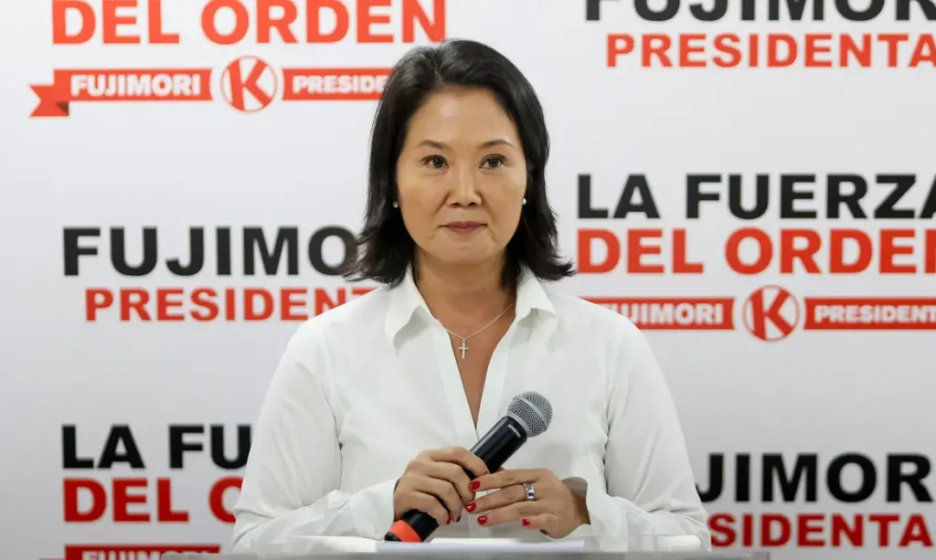 Peru's presidential candidate Keiko Fujimori attends a press briefing as the vote count in the country's general election continues for a fourth day, in Lima, Peru April 15, 2026. REUTERS/Stifs Paucca