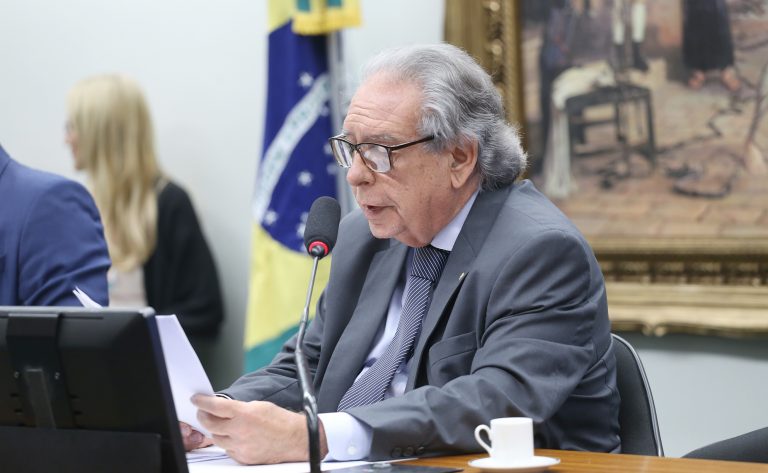 Discussão e votação de propostas legislativas. Dep. Paulo Magalhães (PSD - BA)