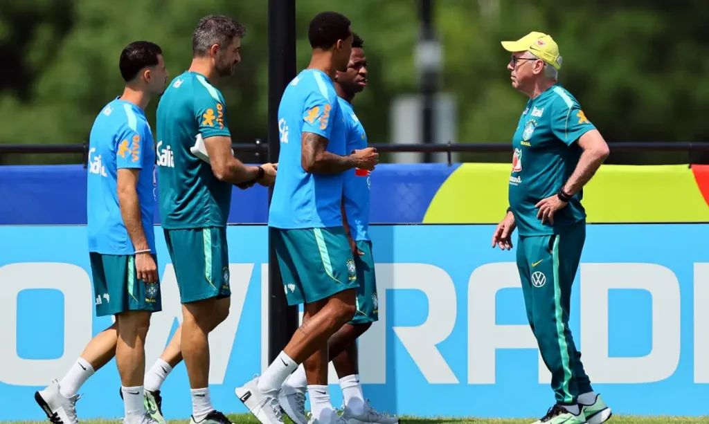Soccer Football - FIFA World Cup 2026 - Brazil Training - Columbia Park Training Facility, Morristown, New Jersey, U.S. - June 30, 2026 Brazil coach Carlo Ancelotti, Vinicius Junior and teammates during training IMAGN IMAGES via Reuters/Caean Couto