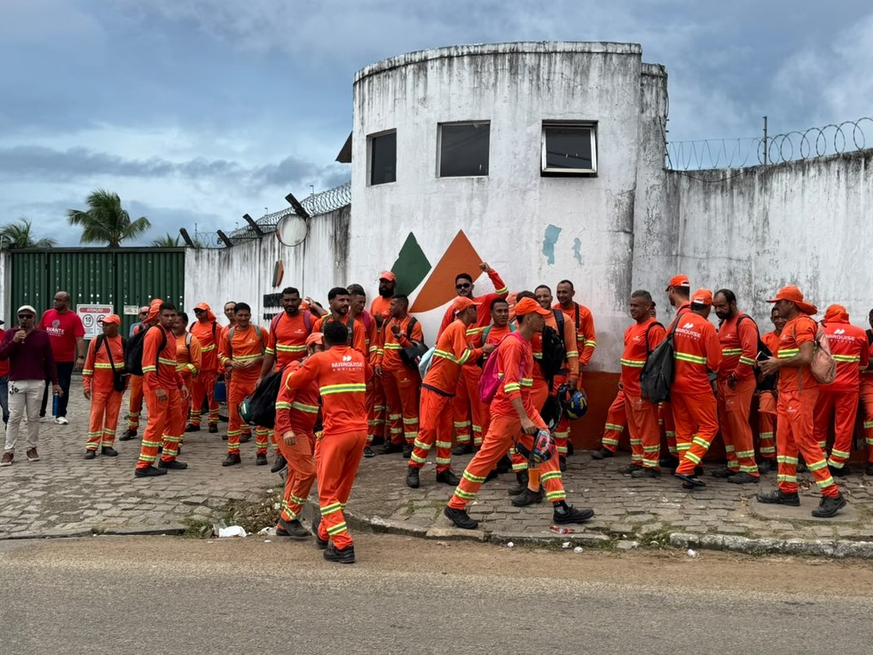 Garis fazem paralisação em seis cidades do RN — Foto: Sérgio Henrique Santos/Inter TV Cabugi