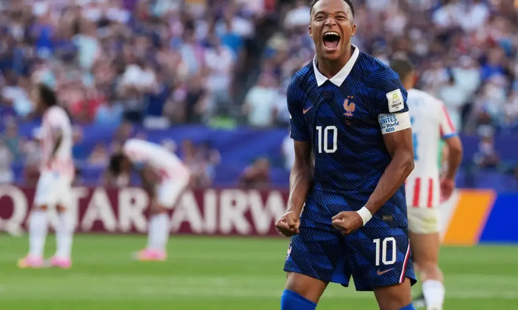 Soccer Football - FIFA World Cup 2026 - Round of 16 - Paraguay v France - Philadelphia Stadium, Philadelphia, Pennsylvania, U.S. - July 4, 2026
France's Kylian Mbappe celebrates after the match IMAGN IMAGES via Reuters/James Lang     TPX IMAGES OF THE DAY