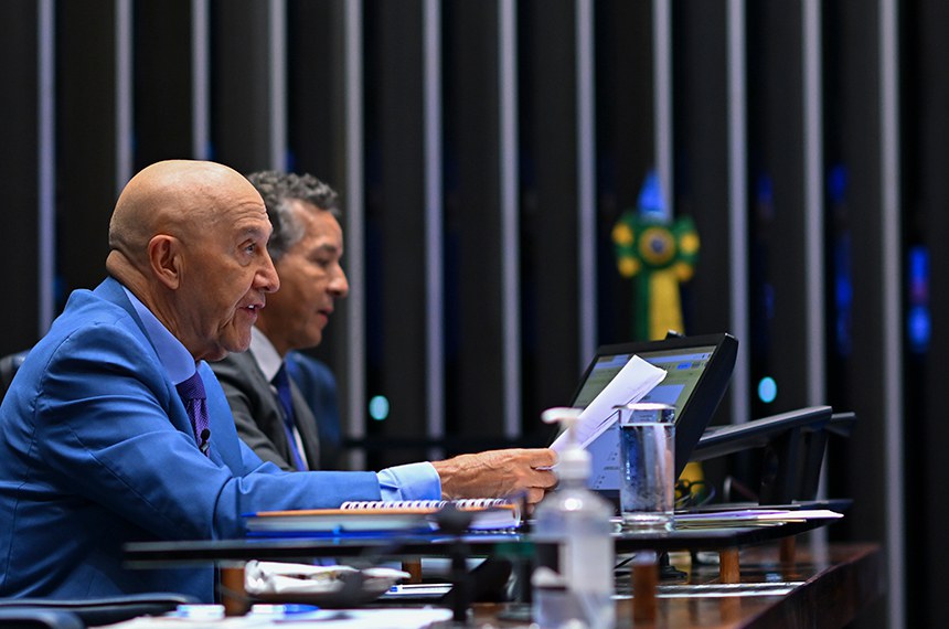 Mesa: 
2º secretário da Mesa do Senado Federal, senador Confúcio Moura (MDB-RO); 
secretário-geral adjunto da Mesa do Senado Federal, José Roberto Leite de Matos.