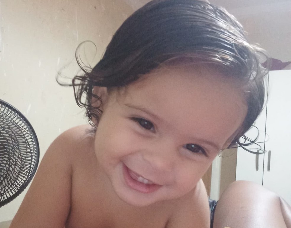 Bebê de 10 meses morreu em acidente de moto na zona rural de Catolé do Rocha — Foto: Reprodução/TV Paraíba