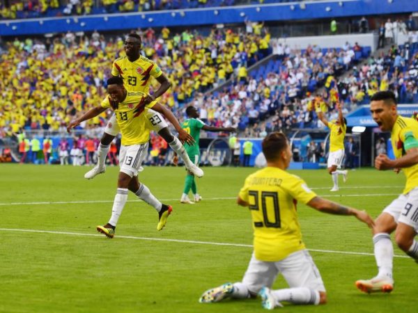 A vitória garantiu para a Colômbia a classificação para as oitavas de final da Copa do Mundo (Foto: Manan VATSYAYANA / AFP)