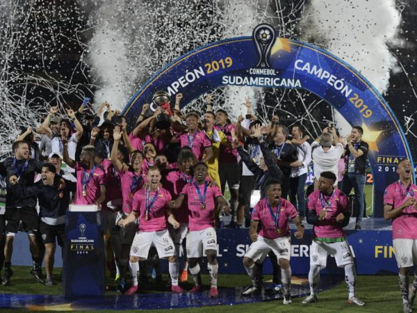 Independiente Del Valle conquistou o título inédito da Sul-Americana — Foto: Juan Mabromata/AFP