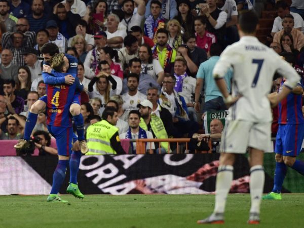 Messi e Rakitic marcaram seus gols, enquanto Cristiano Ronaldo passou o clássico zerado (Foto: Pierre-Philippe/AFP)