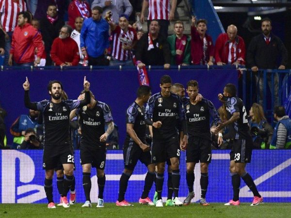 Vitória por 3 a 0 no jogo de ida garantiu classificação ao Real mesmo com a derrota nesta quarta (Foto: Pierre-Philippe Marcou/AFP)