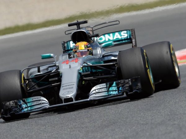 Hamilton venceu a segunda prova em 2017 (Foto: Josep Lago/AFP)