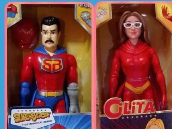 A ditadura da Venezuela distribuiu outros brinquedos como presentes neste Natal: os bonecos Súper Bigote (Super Bigode) e Cilita. — Foto: Reprodução/Twitter