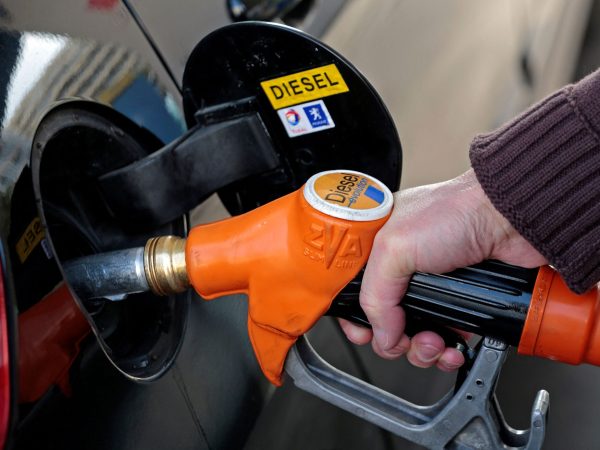 Distribuidoras de combustíveis estão reclamando de restrições na oferta de diesel em diferentes regiões do país. — Foto: Reprodução