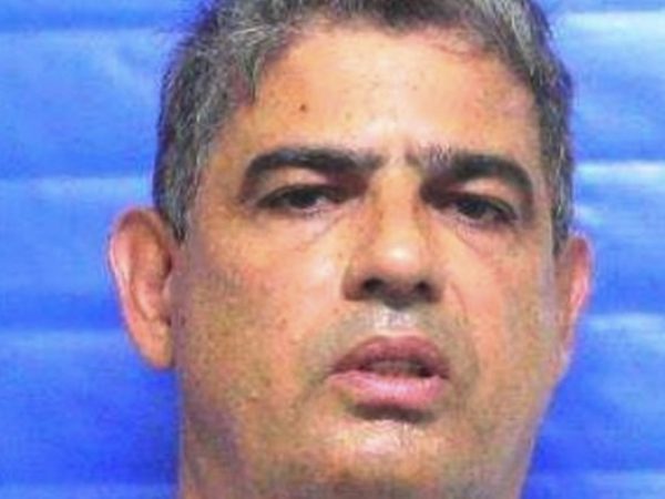 Engenheiro Paulo José Arronenzi matou a ex-mulher Viviane Vieira do Amaral Arronenzi na frente das filhas, na Barra — Foto: Reprodução